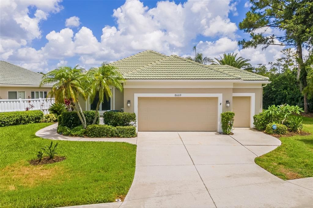 8669 54TH AVENUE CIRCLE E photo 2