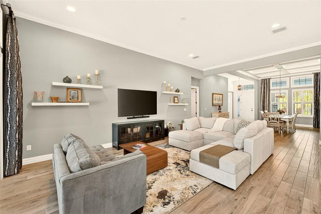 6951 CRESTPOINT DRIVE photo 11