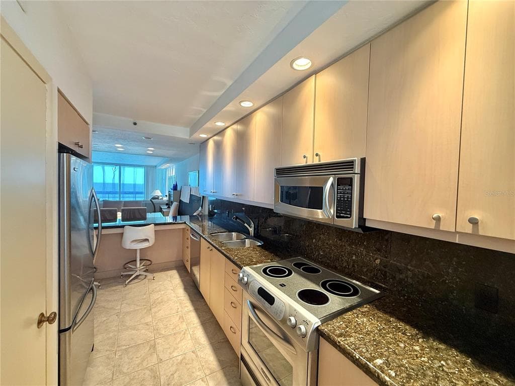 1135 GULF OF MEXICO DRIVE 505 photo 5