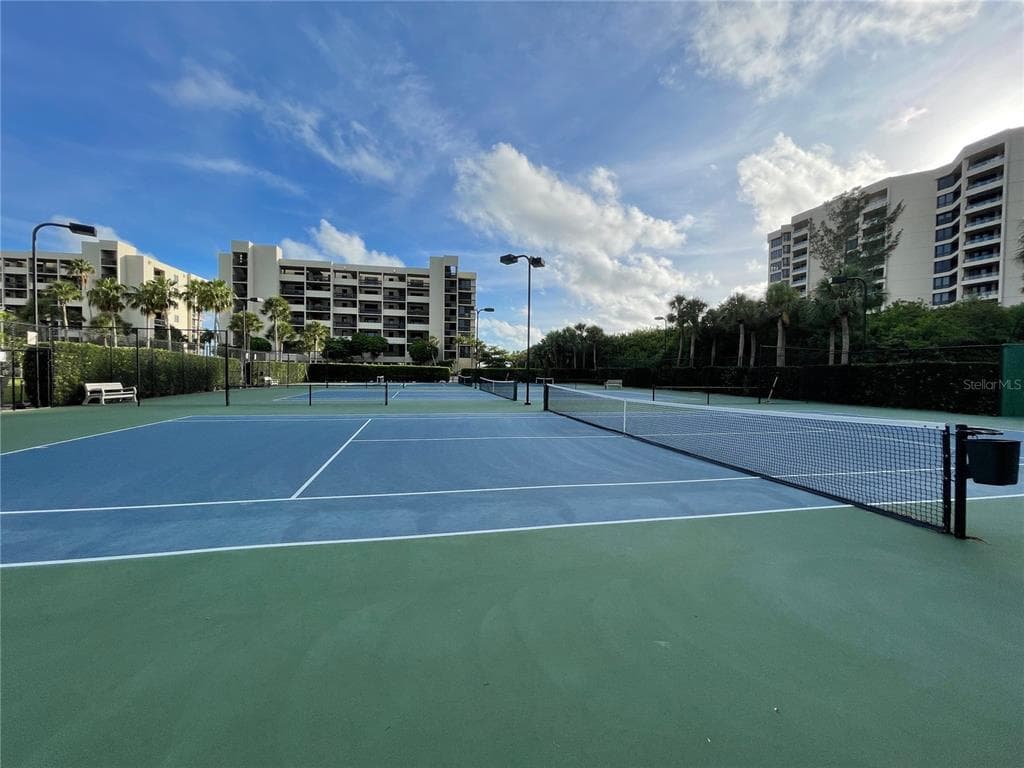 1135 GULF OF MEXICO DRIVE 505 photo 25