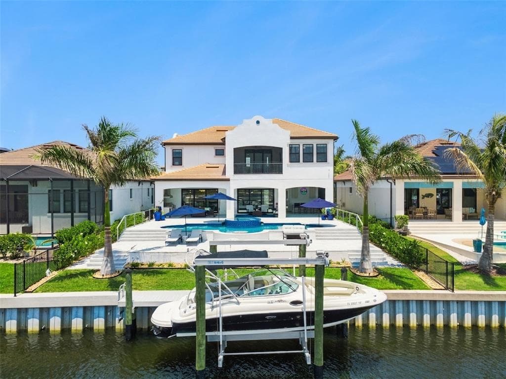 3028 CHRISTOPHERS WATCH LANE photo 4