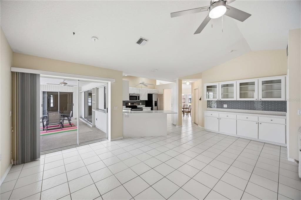 63 CLUBHOUSE ROAD photo 18