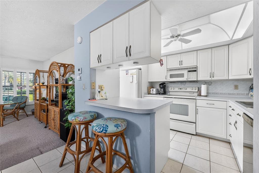 2955 N BEACH ROAD B-614 photo 18