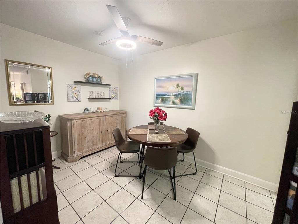 1600 W LAKE PARKER DRIVE B4 photo 14