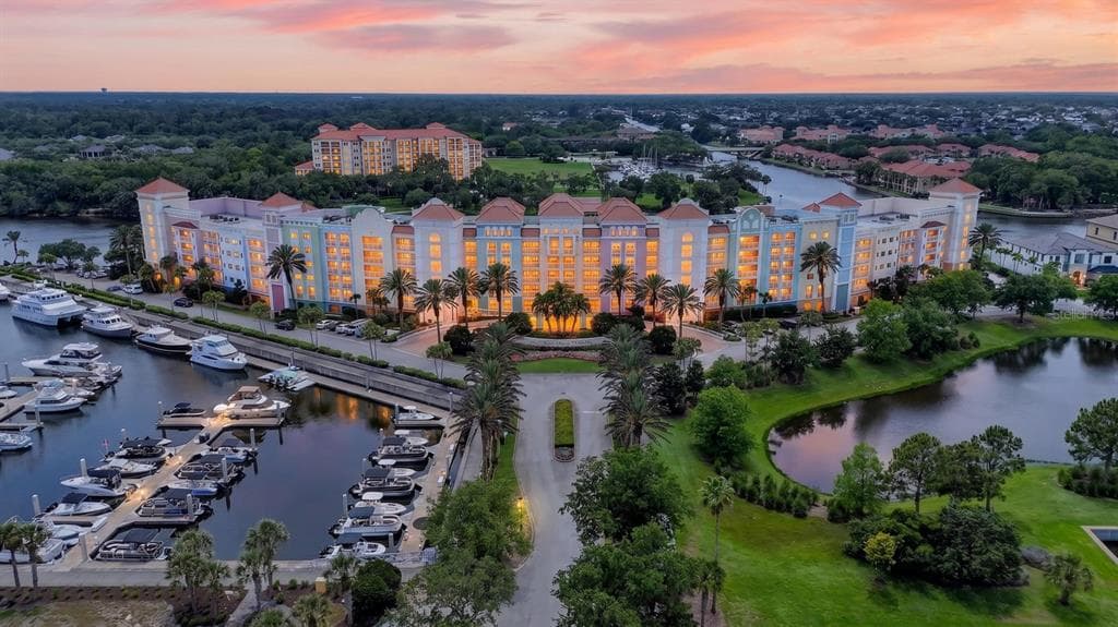 102 YACHT HARBOR DRIVE 378 photo 1