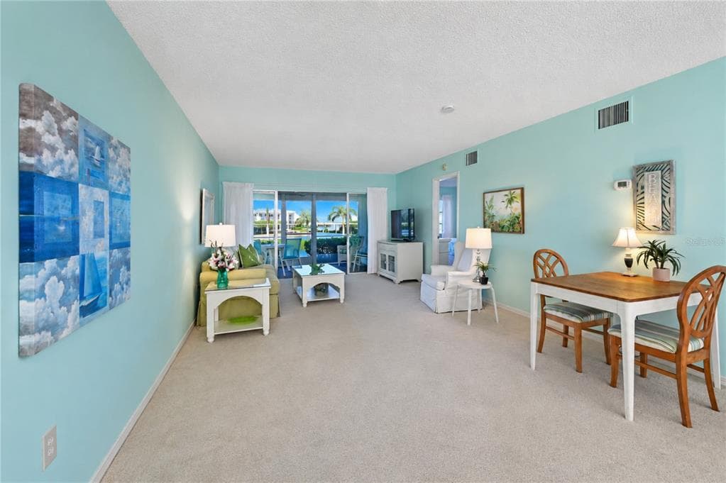 4809 INDEPENDENCE DRIVE photo 8