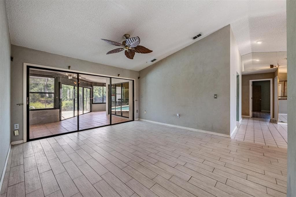 3817 NICHOLAS CIRCLE photo 21