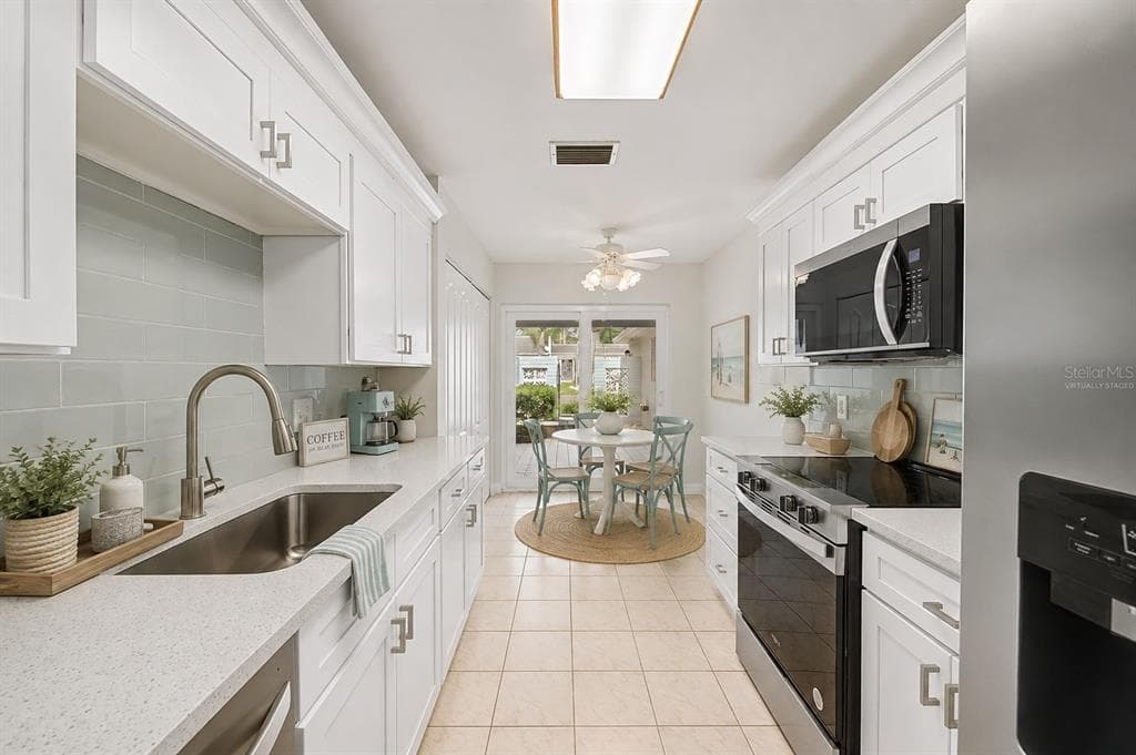 144 BOCA CIEGA POINT BOULEVARD N photo 4