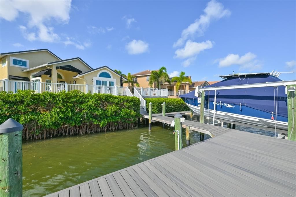 831 SYMPHONY ISLES BOULEVARD photo 8