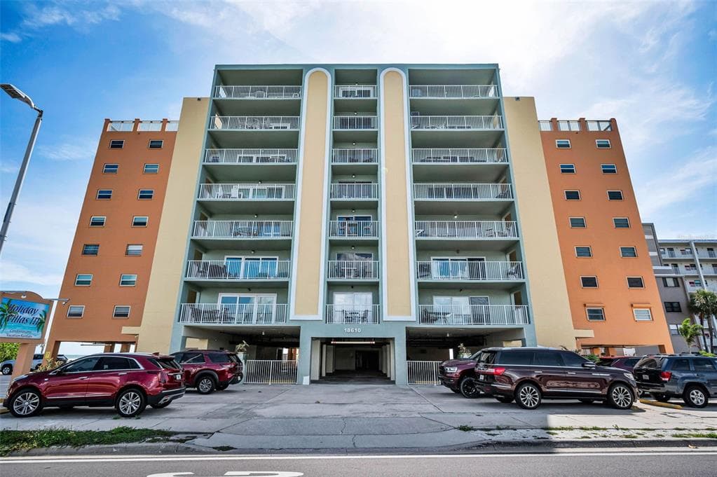 18610 GULF BOULEVARD 610 photo 3