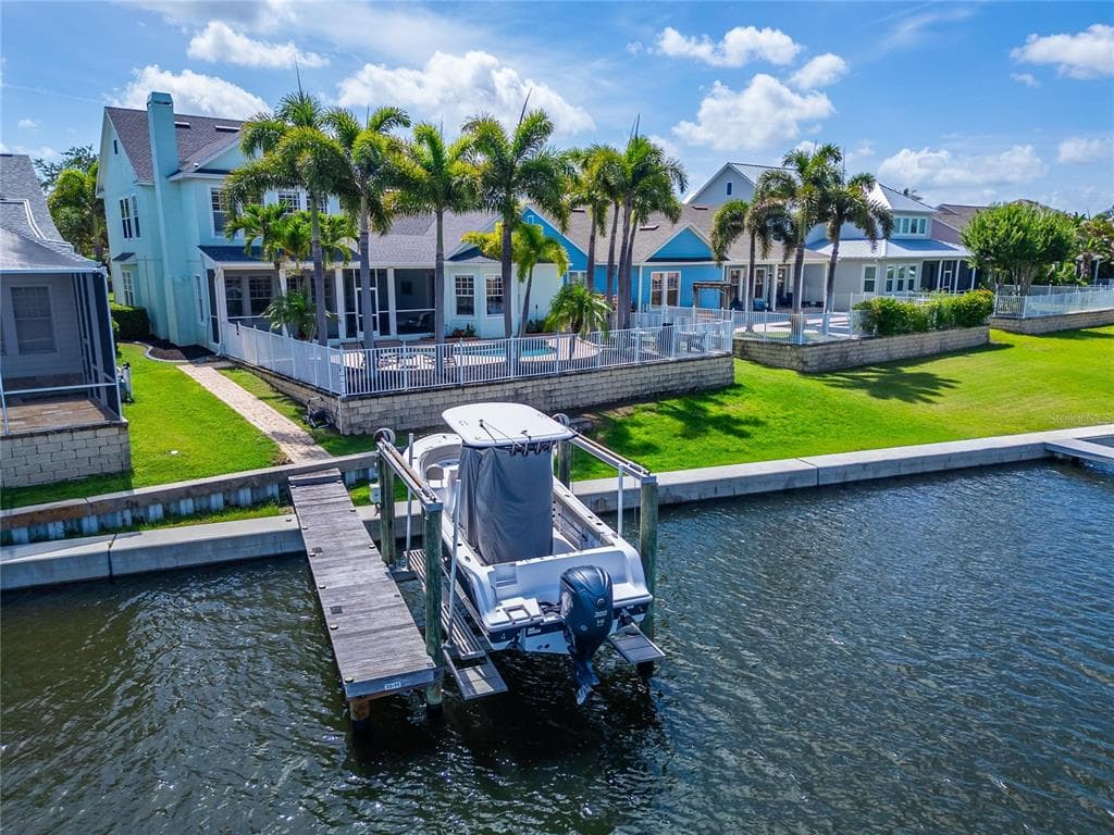 5722 SEA TROUT PLACE photo 2