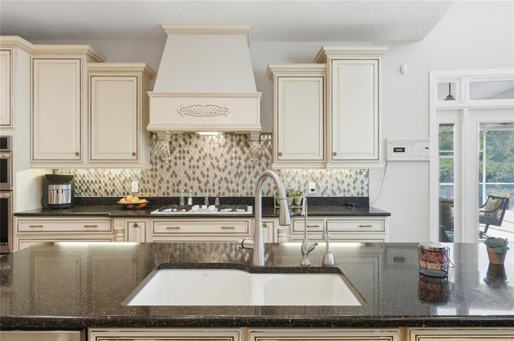 2954 PLANTATION ROAD photo 14