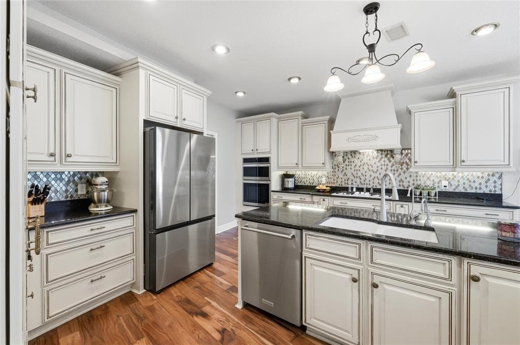 2954 PLANTATION ROAD photo 15