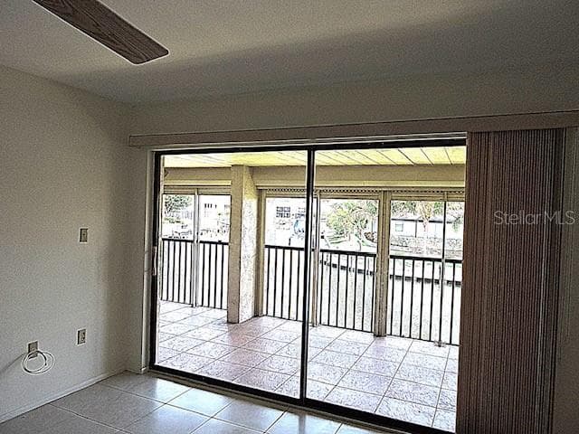 1433 MEDITERRANEAN DRIVE C photo 12