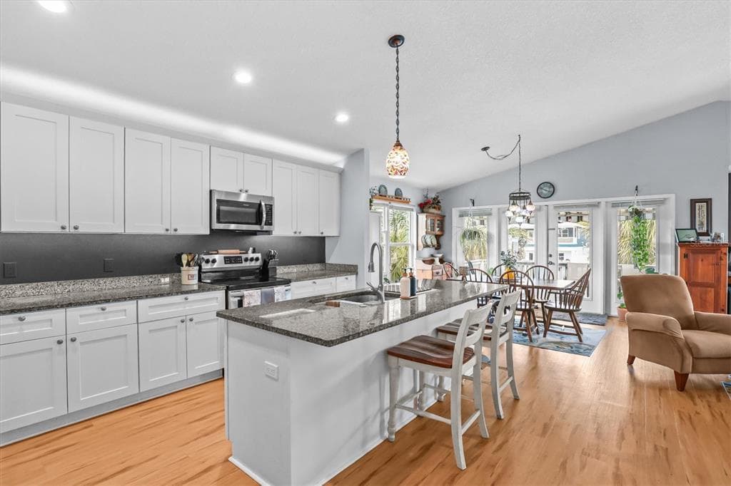3305 ROSE ARBOR DRIVE photo 12