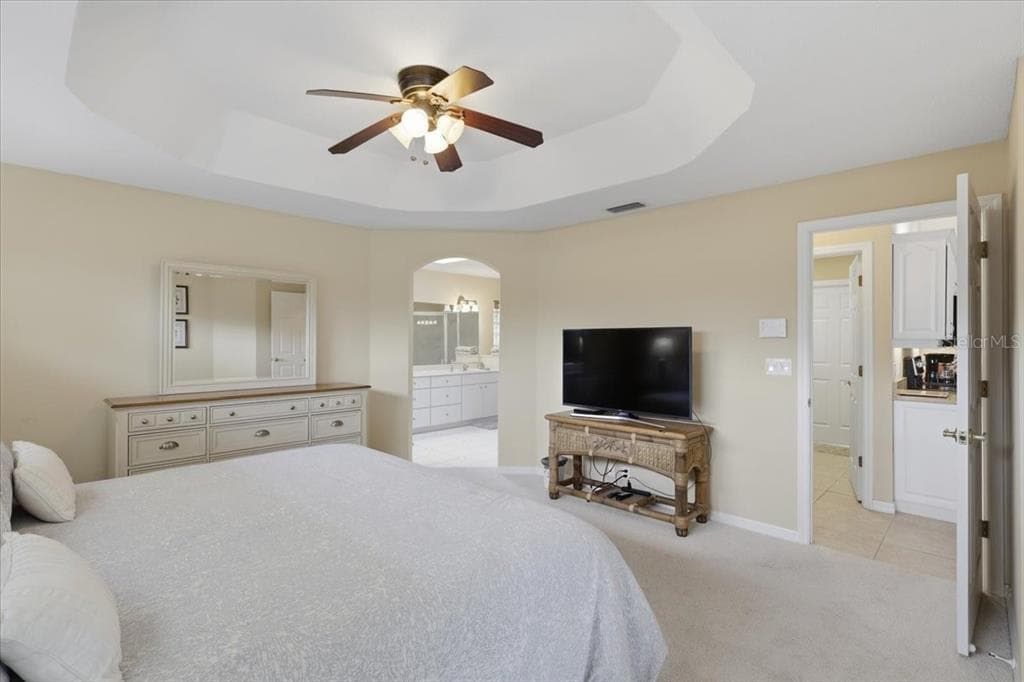 36 CLOVERDALE COURT N photo 23