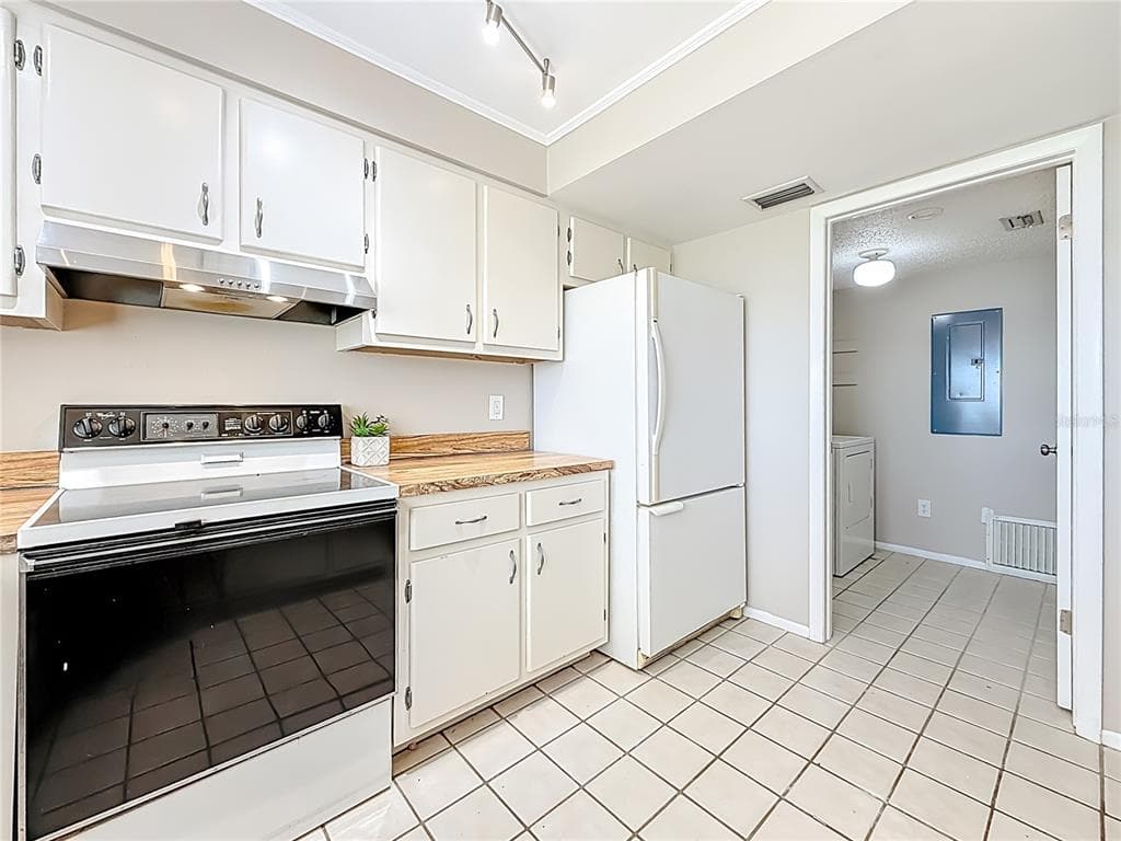 9209 SEMINOLE BOULEVARD 32 photo 15