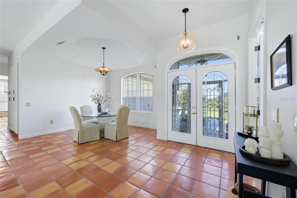 4658 ARLINGTON DRIVE photo 5