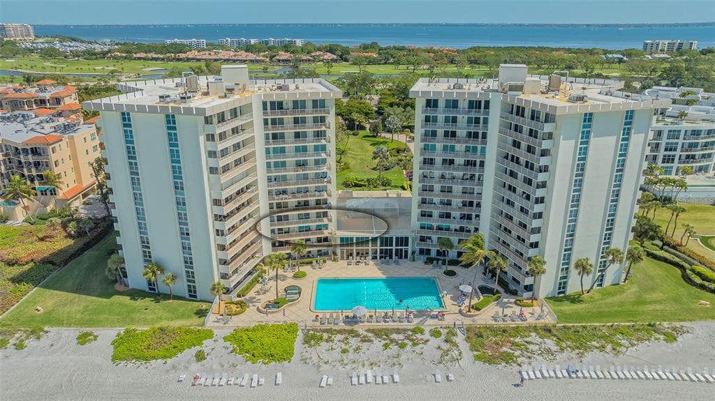 2301 GULF OF MEXICO DRIVE 33N photo 2