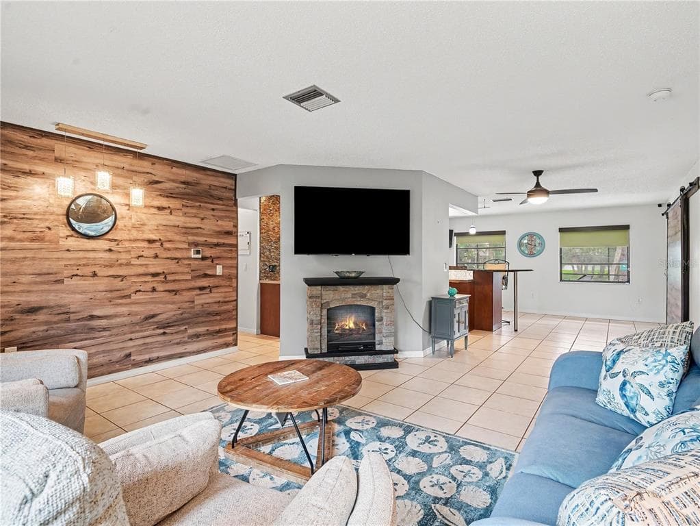 2320 LAKE SHORE DRIVE photo 5