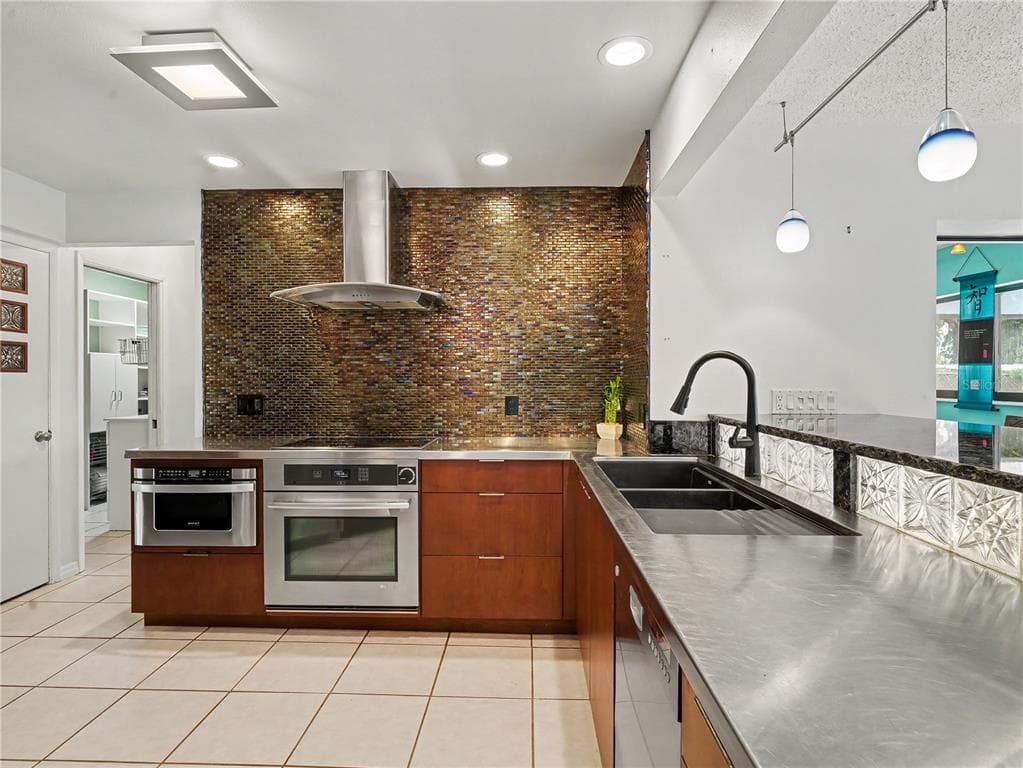2320 LAKE SHORE DRIVE photo 9