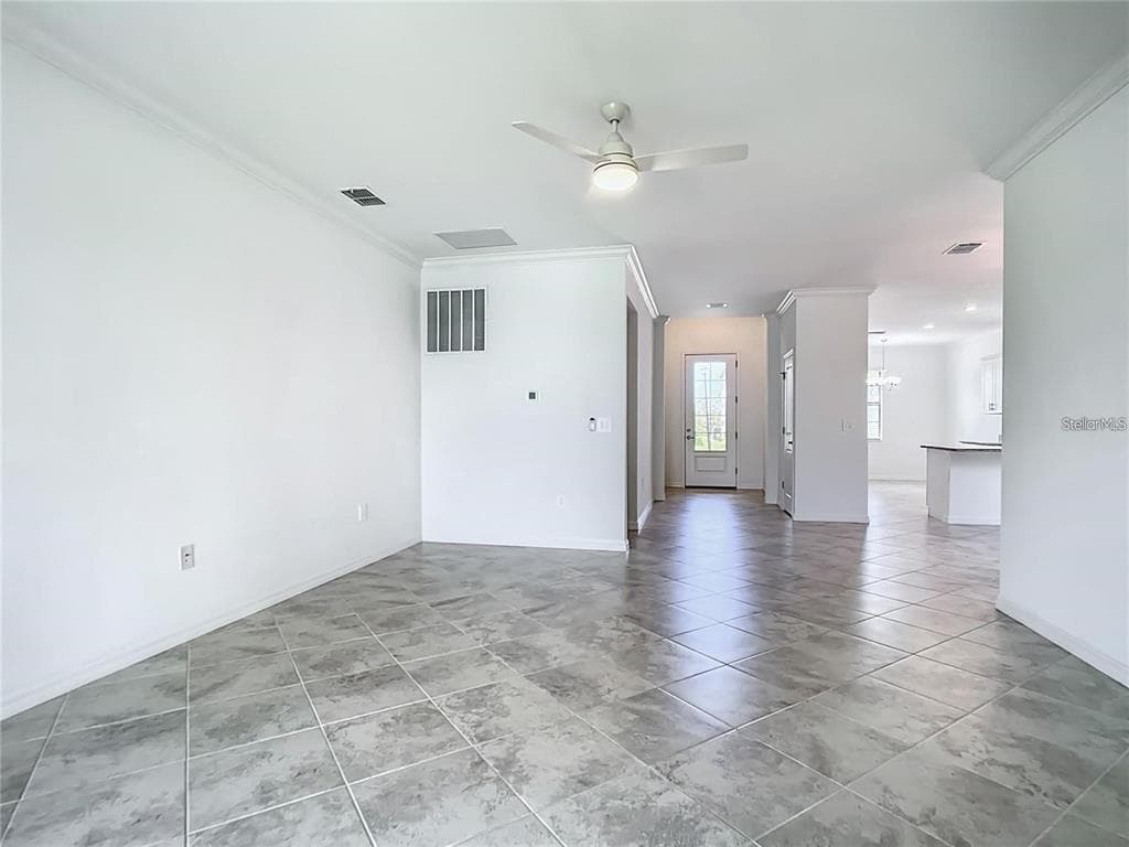 11100 BALFOUR STREET photo 11