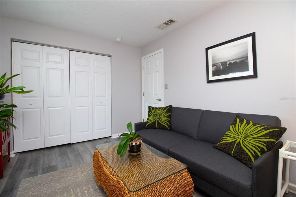 5282 BEACH DRIVE SE APT D photo 13