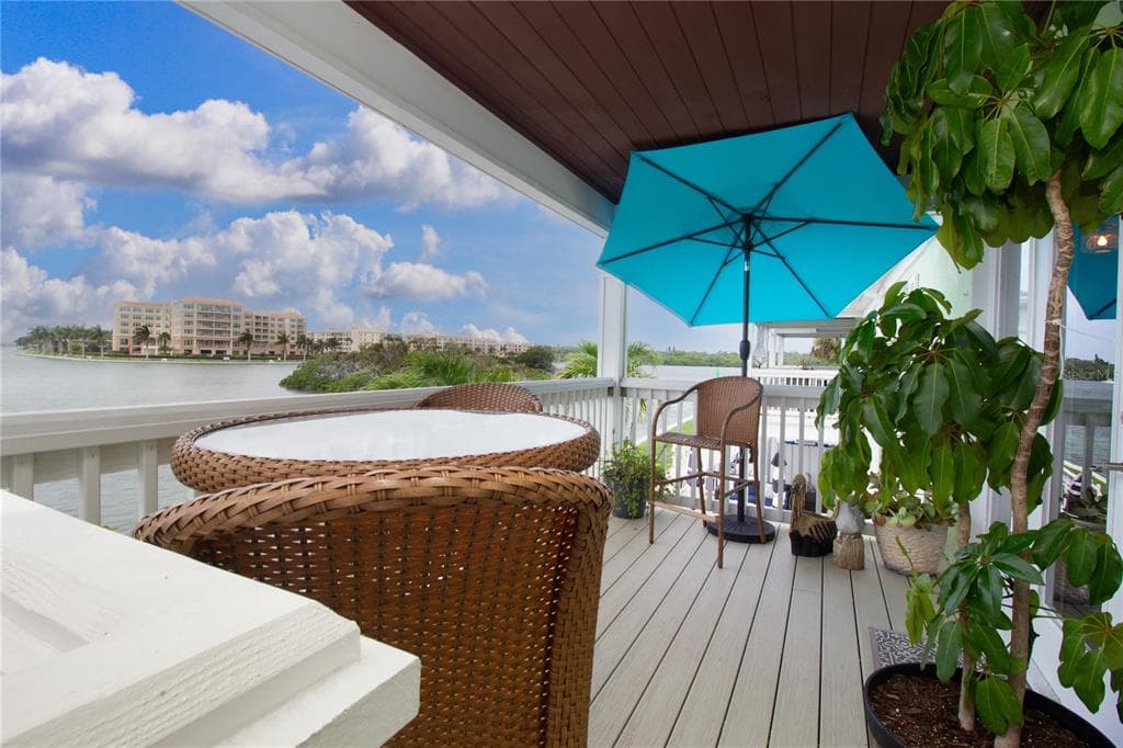5282 BEACH DRIVE SE APT D photo 19