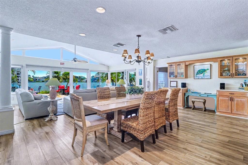 495 HARBOR DRIVE S photo 24