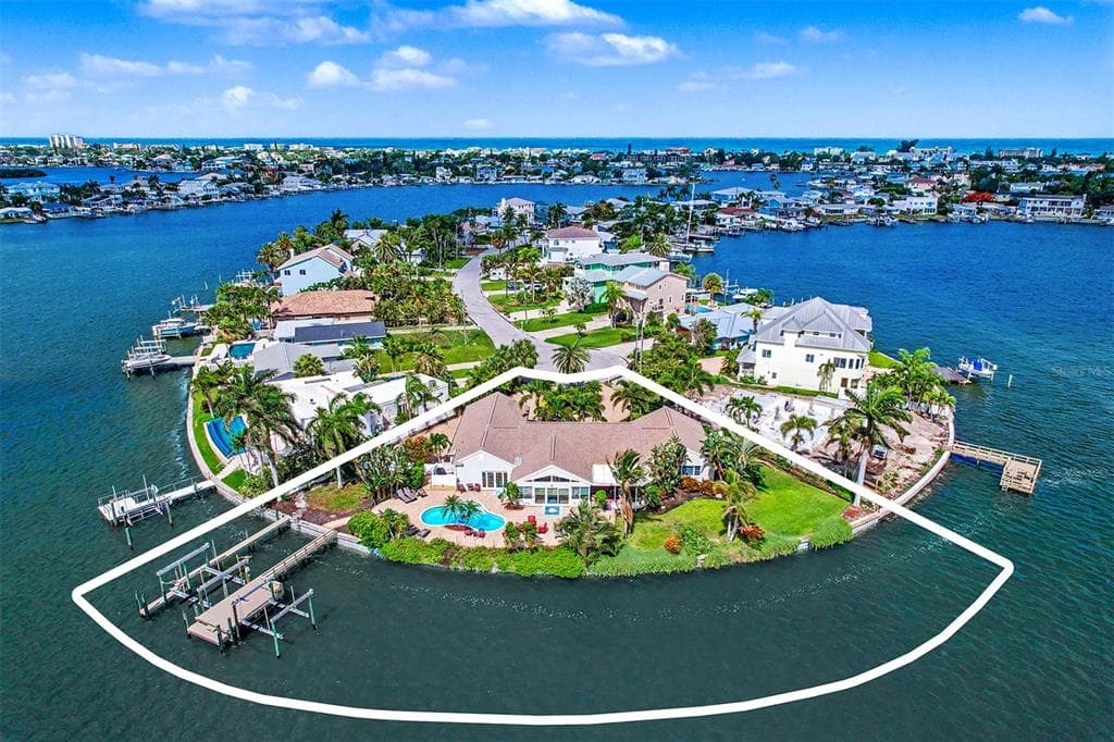 495 HARBOR DRIVE S photo 8