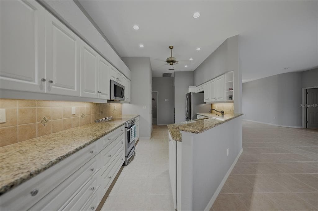 454 MACEDONIA DRIVE photo 18