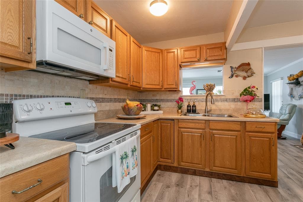 14 LAFAYETTE STREET photo 11