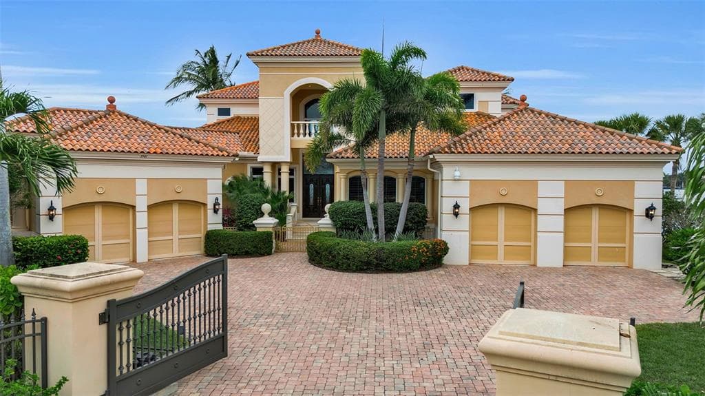 1541 CARIBBEAN DRIVE photo 2