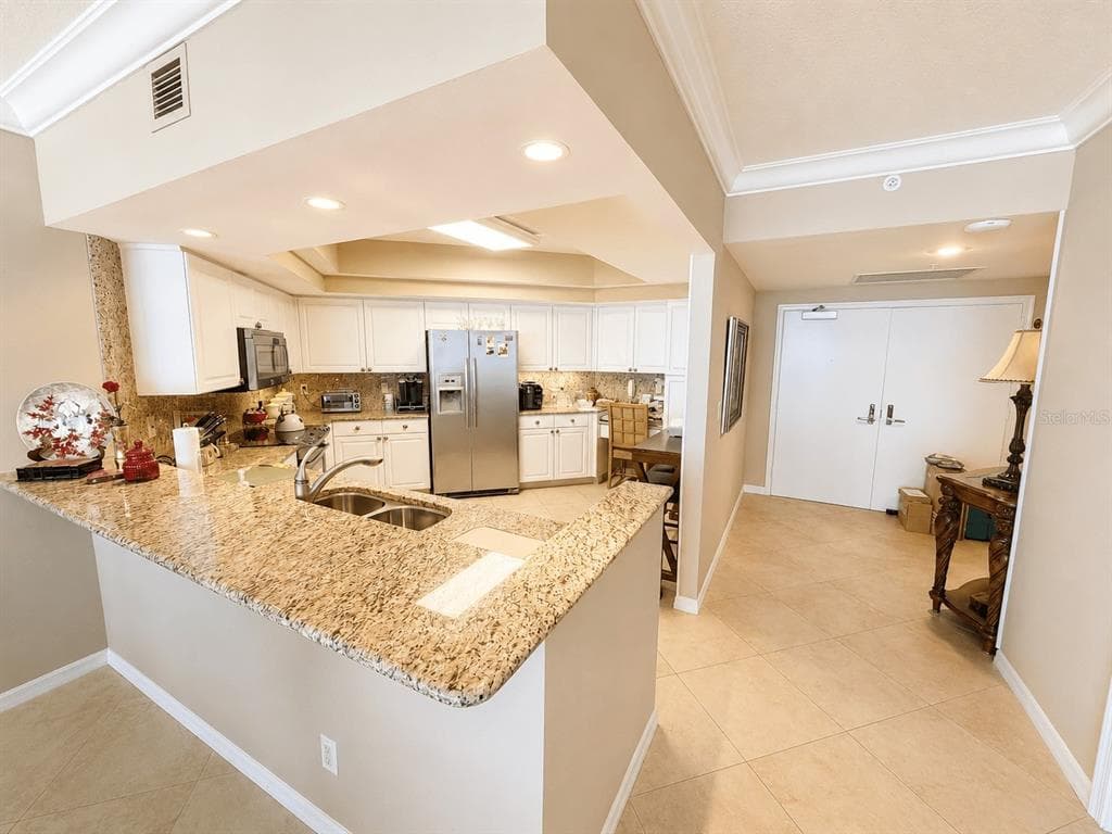 8600 S OCEAN DRIVE 402 photo 14