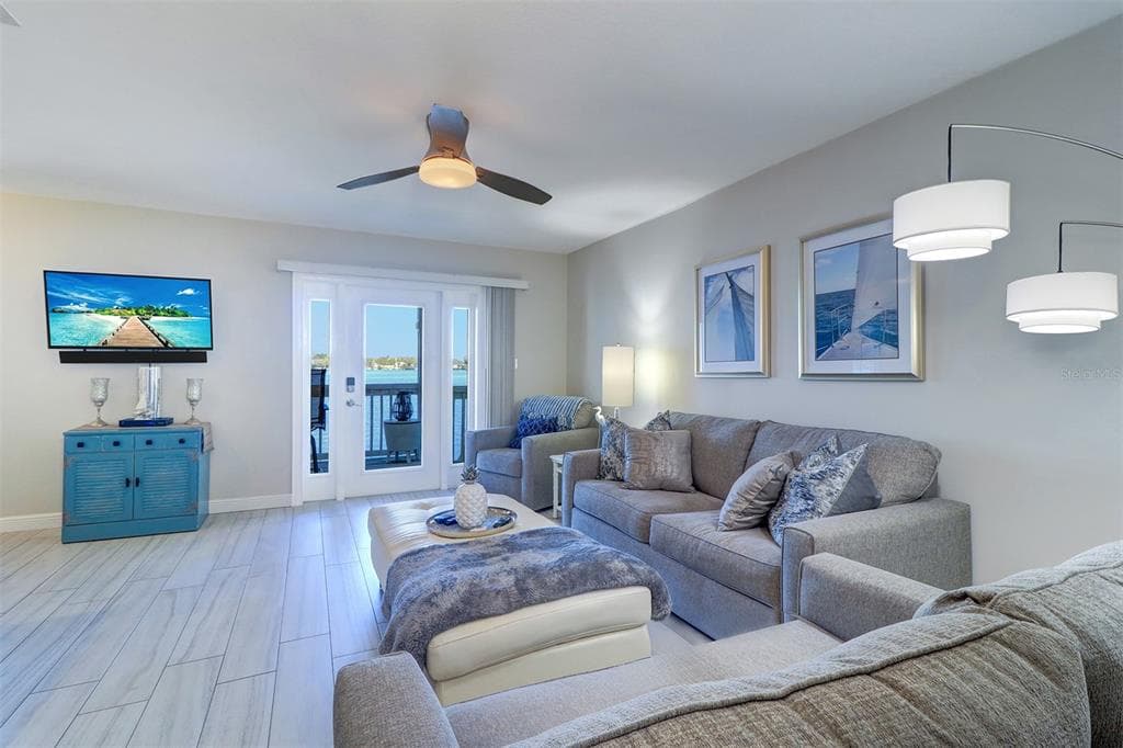 225 POMPANO DRIVE SE C photo 6