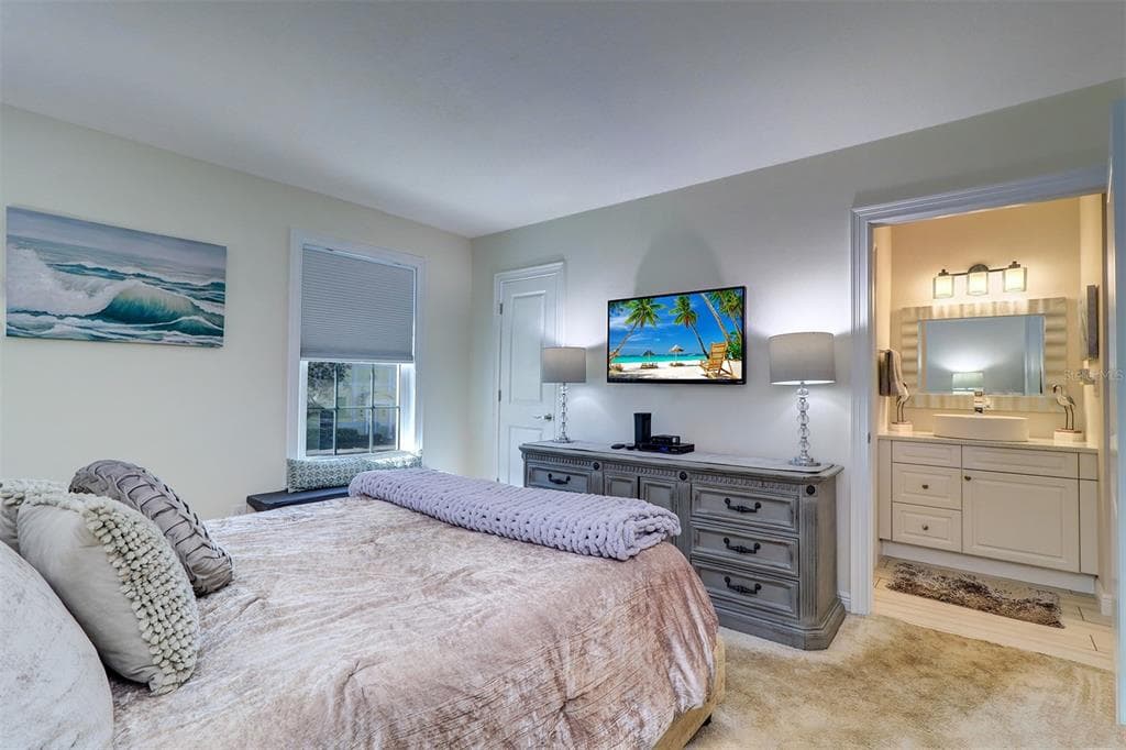 225 POMPANO DRIVE SE C photo 9