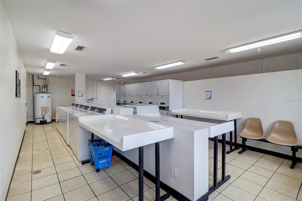 225 POMPANO DRIVE SE C photo 21