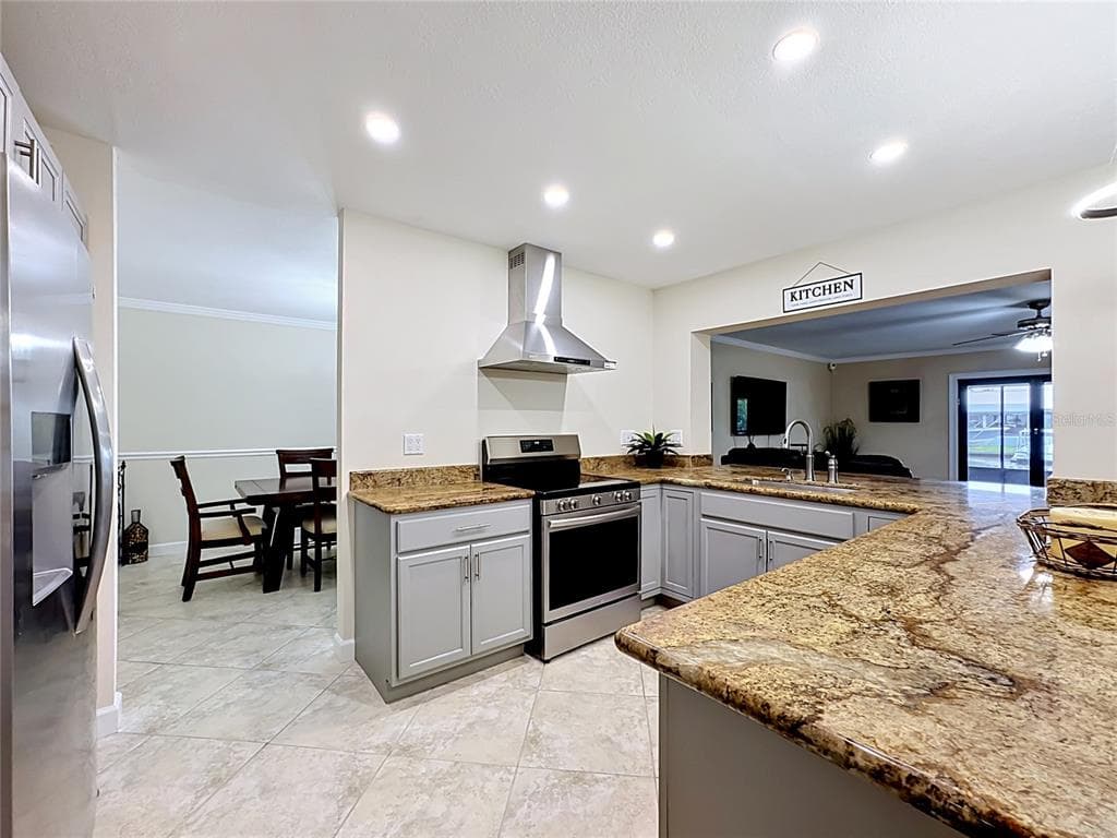 6517 SOLITAIRE PALM WAY photo 16