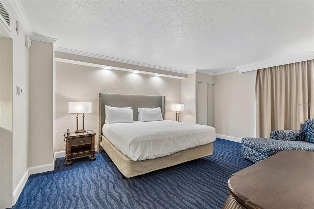 5500 GULF BOULEVARD 7230 photo 10