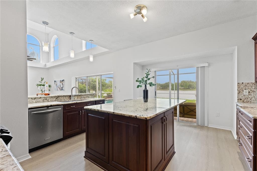 11503 WHISPERING HOLLOW DRIVE photo 16
