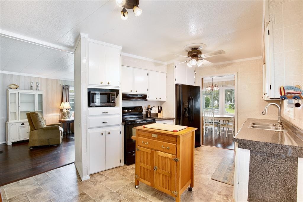 105 CANAL VIEW photo 6