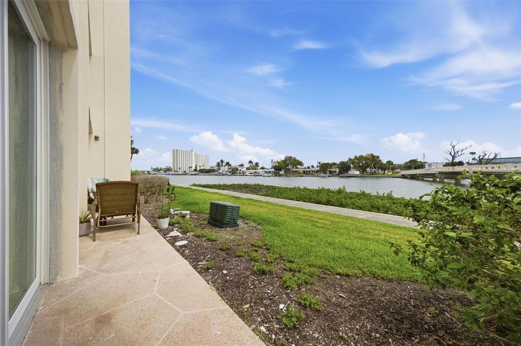7465 BAY ISLAND DRIVE S 112 photo 24