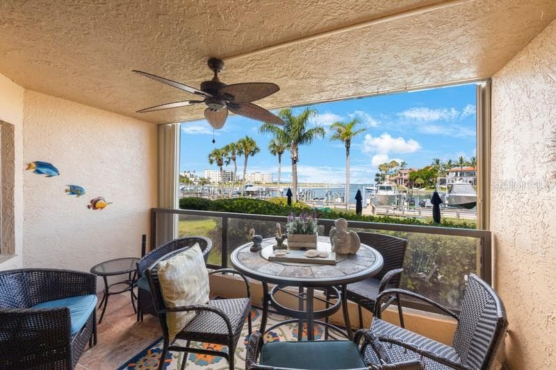 1060 PINELLAS BAYWAY S 103 photo 6