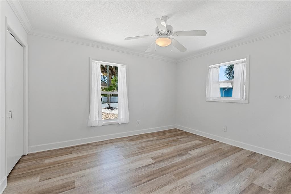 805 LEISEY CIRCLE photo 25