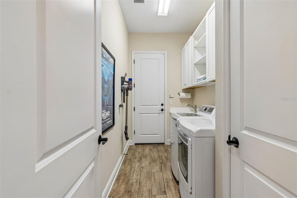 7208 WHITTLEBURY TRAIL photo 23