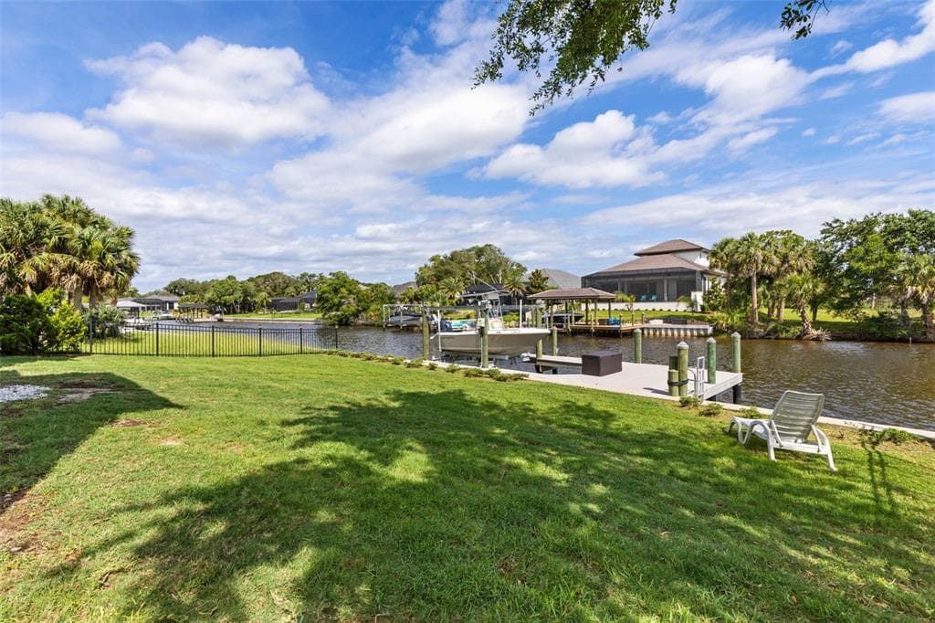 121 SEASIDE POINT photo 23
