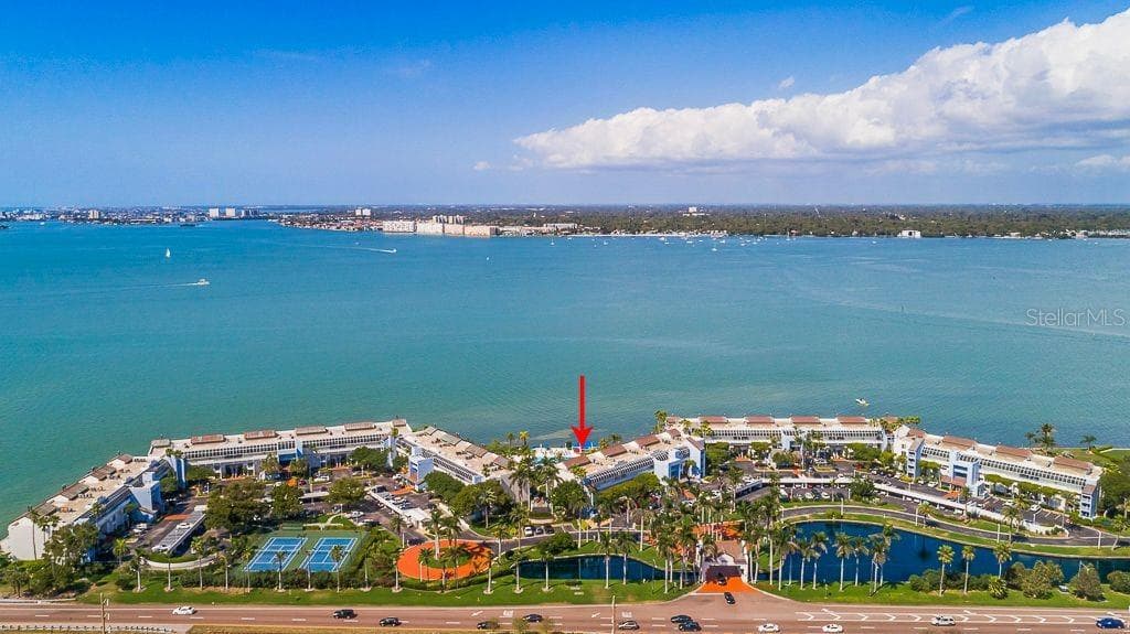 5155 ISLA KEY BOULEVARD S 304 photo 2