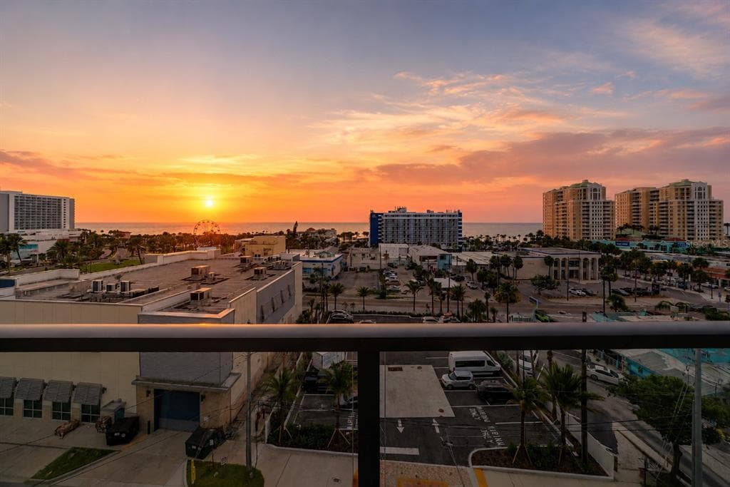 411 E SHORE DRIVE 403 photo 11