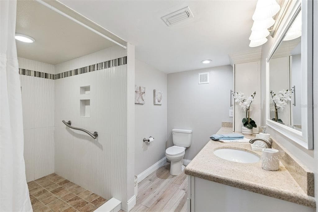 5207 S ATLANTIC AVENUE 425 photo 24