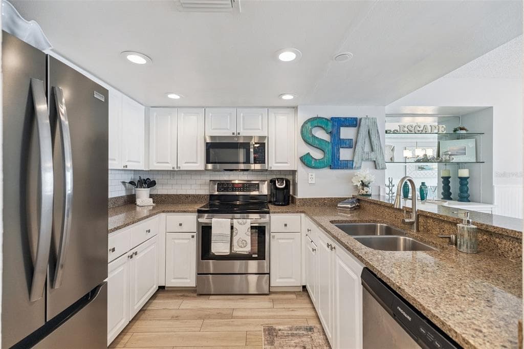 5207 S ATLANTIC AVENUE 425 photo 14